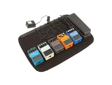 Musician's Gear Powered Pedalboard And Gig Bag