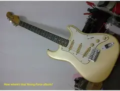 Sunn Mustang Statocaster