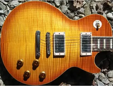 Tokai Les Paul Standard