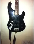 1992 fender precision bass main image