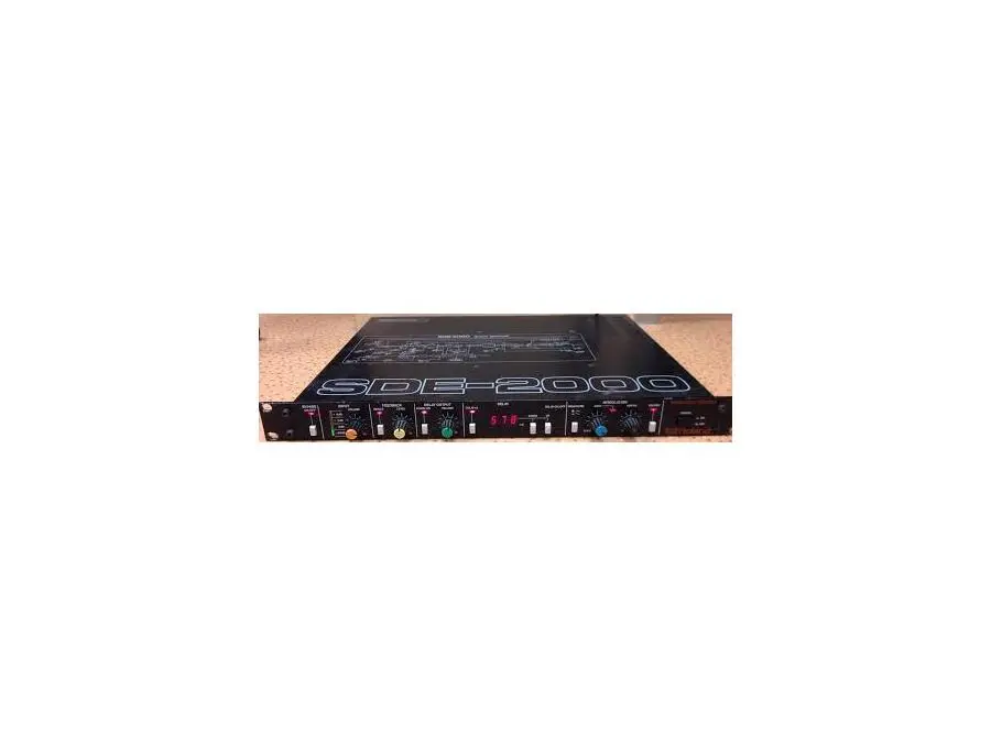Roland SDE-2000 Digital Delay - What To Know & Where To Buy Roland SDE-2000 Digital Delay - What To Know & Where To Buy