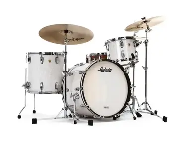 Ludwig Classic Maple Drum Kit in White Marine Pearl