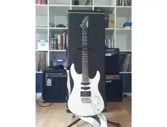 Yamaha RGX112 Relic White main image