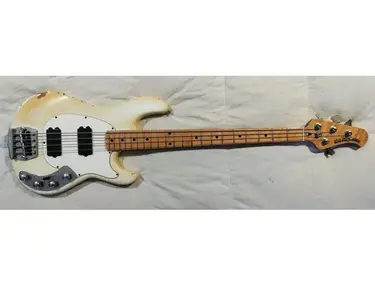 1988 EBMM Sabre Bass (USA).