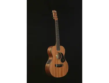 Maton EMM-6 ,SOLID SAPELE MAHOGANY