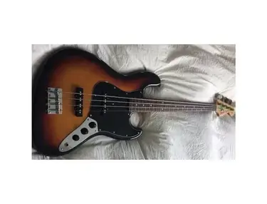 Squier Jazz