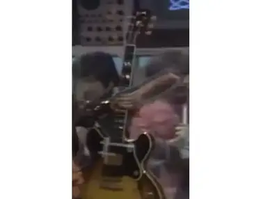 Helmuth Franke's modified Gibson ES-335