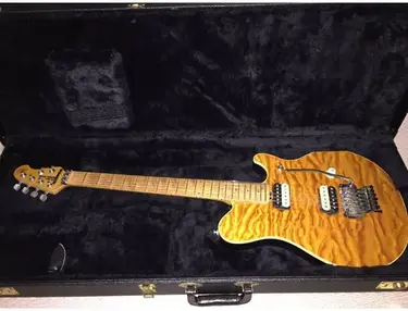 Ernie Ball Music Man EVH (Trans-Gold)