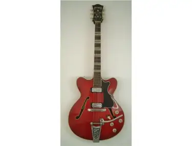 Hofner (Höfner) Verythin Stereo with bigsby