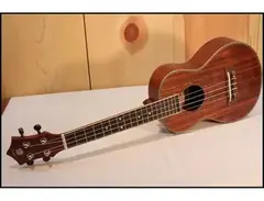 Leolani Hawaii Tenor Ukulele main image