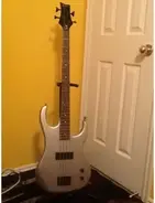 Dean Zone 4 String Bass Guitar Metallic Silver main image