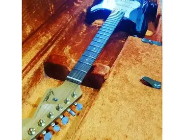 ferrari stratocaster
