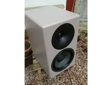 Sternberg Audio Speakers