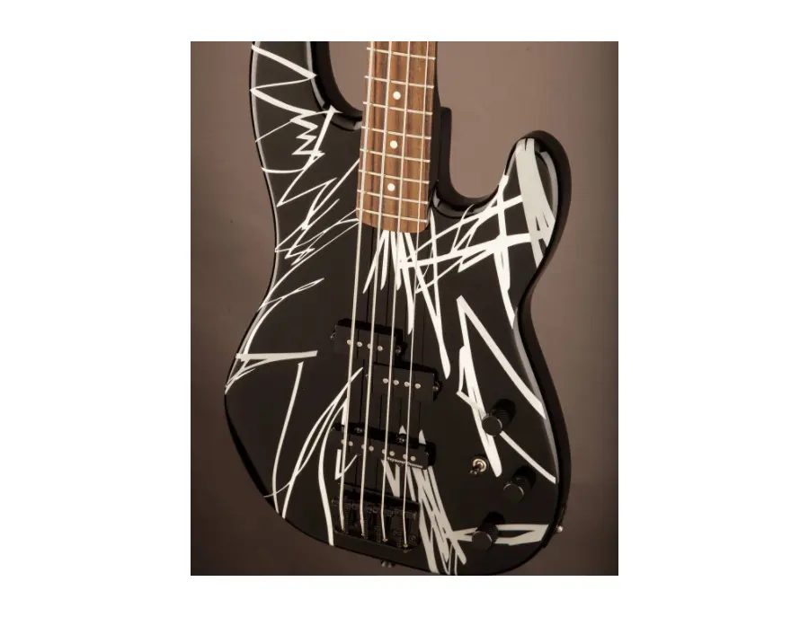 Fender Custom Shop Pete Wentz PJ Precision Bass - What To Know