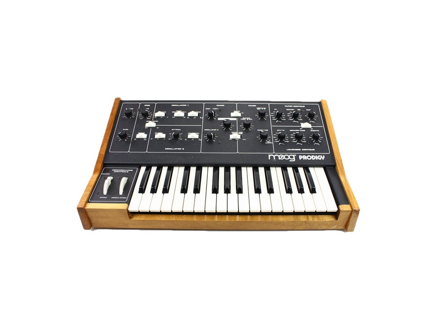 Moog prodigy online synthesizer