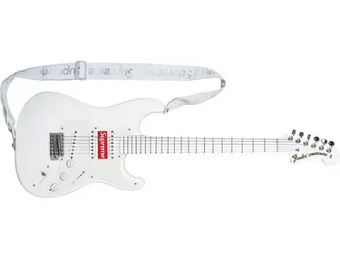 Supreme/Fender Stratocaster