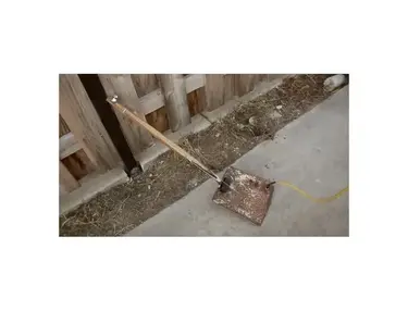 Shovel Guitar