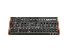 Dave Smith Instruments Prophet Rev2 Desktop