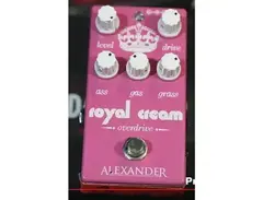 Alexander Royal Cream