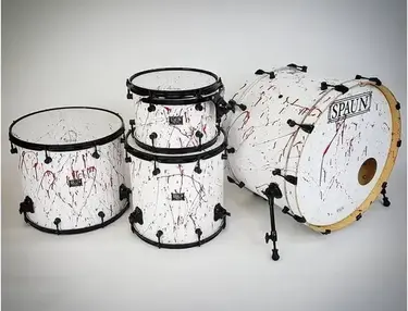 Spaun Custom Series in Flat White with Blood Spatter and Black Hardware