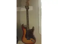 Fender Stratocaster HSS (Duncan Everything Axe)