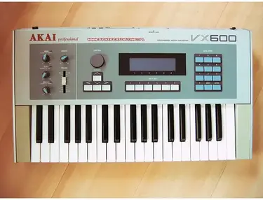 Akai VX600