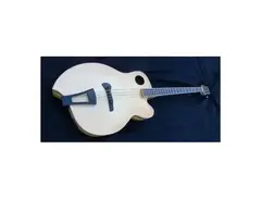Ribbecke Guitars “Diana” Bass