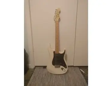 Torch Vintage Series Stratocaster Copy