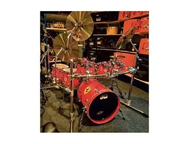 DW Custom Ferrari