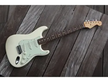 1989 Fender Stratocaster (Made in Japan)