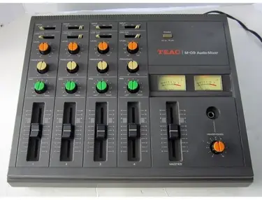 Teac M-09 Audio Mixer
