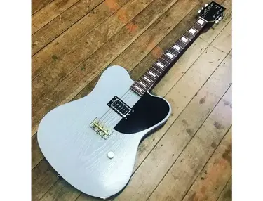 T Guitars T No.3 Semi-Deluxe