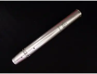 AKG D224E