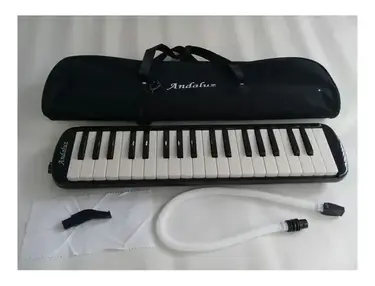 Melodica Andaluz 37