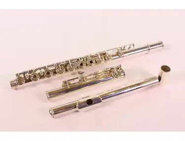 Yamaha YFL-681H