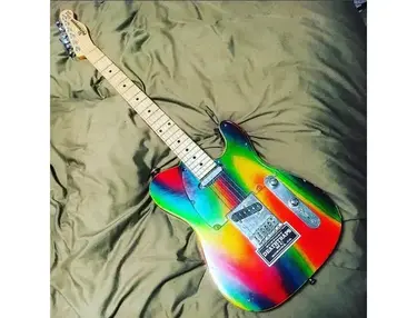 Performance Lady Rainbow Guitar