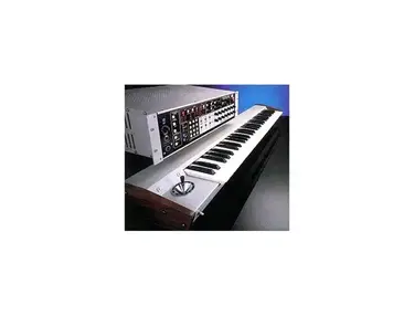 Octave Plateau Voyetra 8 Polyphonic Keyboard