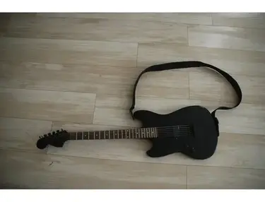 Fender Mustang Left-Handed (1972 - 1980)