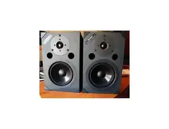 Alesis Point Seven - shielded reference monitors main image