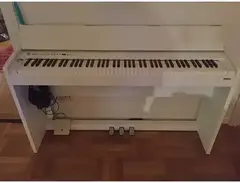 Roland F-110 main image