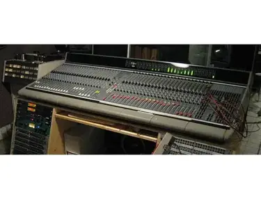 DDA QMR Mixing Console