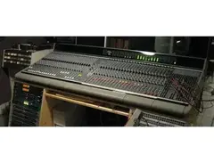 DDA QMR Mixing Console main image