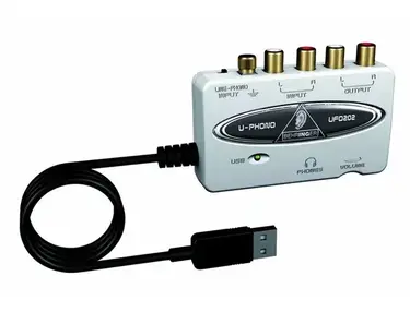 Behringer UFO202 Audio Interface
