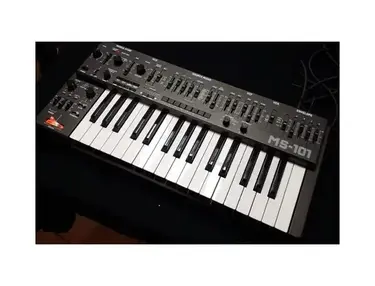 Behringer MS-101