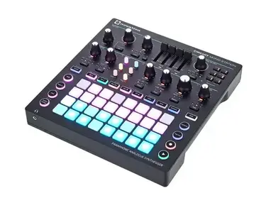 Novation Circuit Mono Station
