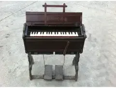 Mason & Hamlin 1880 Baby Reed Organ main image