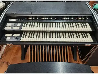 Roland VK9