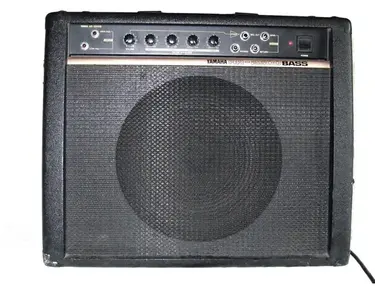 Yamaha AR 2500 - BASS
