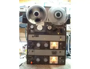 Roberts 997 Tube Reel to Reel Tape Recorder
