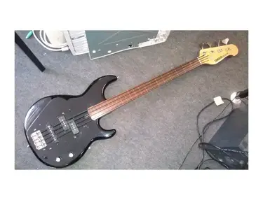 Yamaha BB350 Bass Guitar